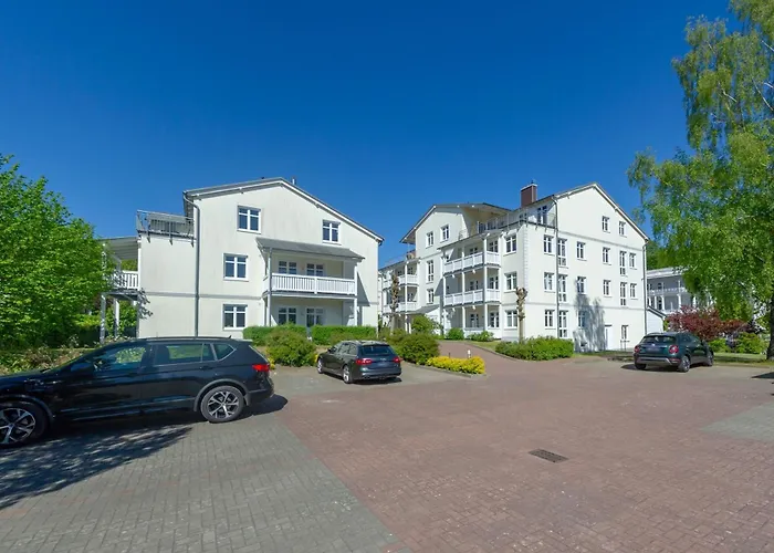 Seerose - 17 * Sellin (Rugen)